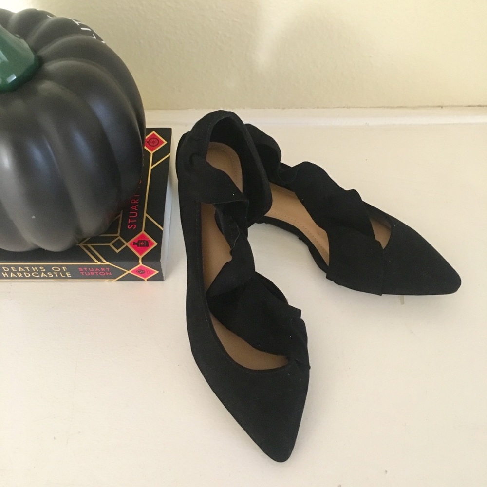 Express Ruffle Pointed Toe Flats - Picture 2 of 6